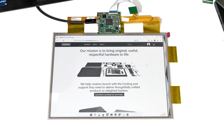 The separate Modos Development Kit with an unmouted display and controller allows for integration into DIY projects. (Source: Modos)
