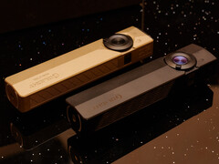 The Arkpro Ultra (top) and the Arkpro (bottom, black) in the test. (Image source: Andreas Sebayang/Notebookcheck.com)