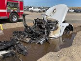 This Tesla had to be dunked to extinguish (image: SAC Metro Fire)