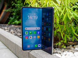 The Find N6 is a good foldable smartphone