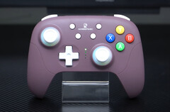Anbernic is now stepping into the world of wireless controllers. (Image source: Anbernic)