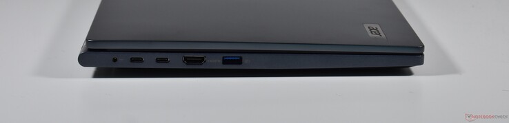 left: charging port, 2x USB4, HDMI, USB A 3.2 Gen 1
