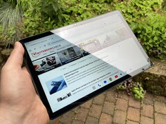 Outdoor use (full display brightness)