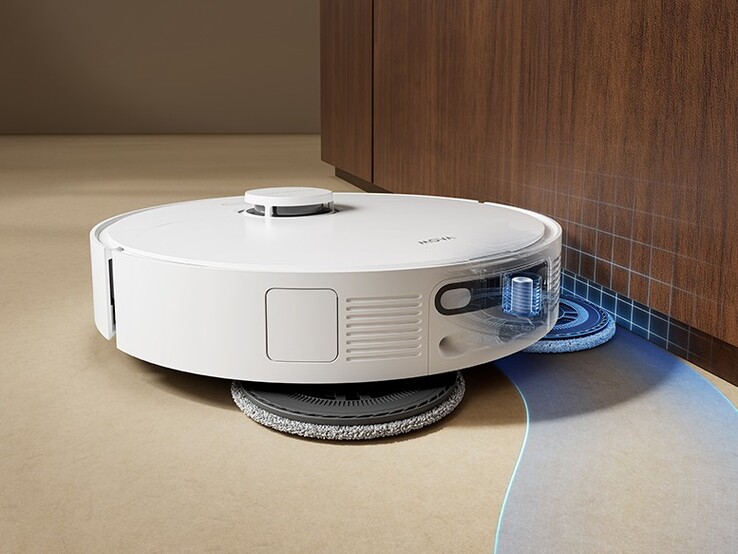 The Mova E40 Ultra Robot Vacuum and Mop. (Image source: Mova)