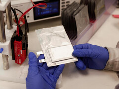 Breakthrough in new sodium batteries: fully charged in just six minutes. (Image source: FutureZone)