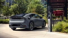 The Prius hybrid life cycle is more energy-efficient than EVs (image: Toyota)