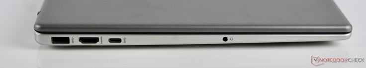 Left: USB-A (5 GBit/s), HDMI 1.4b, USB-C (5 GBit/s), headset port