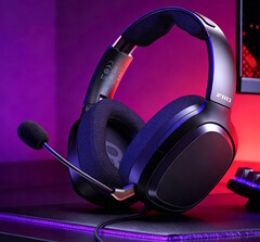 The Fiio FG3 gaming headset comes with a detachable microphone with environmental noise cancelling.