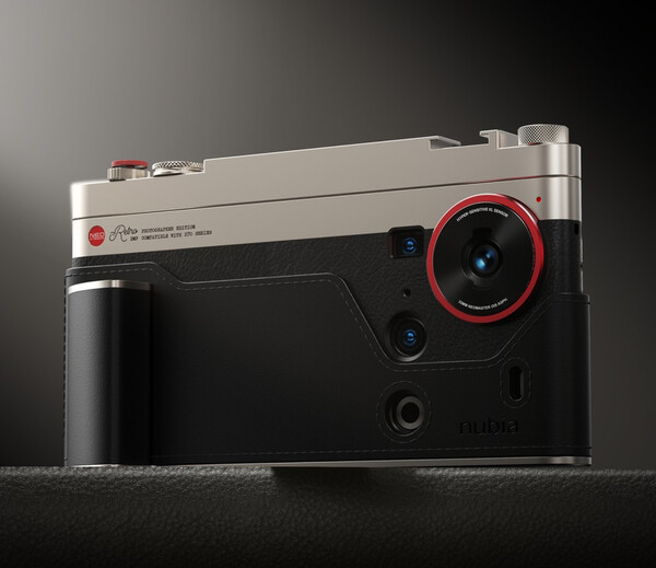 The Retro Kit for the Nubia Z70S Ultra will be available later. (Image source: Nubia)