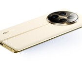 The Realme 12 Pro+ comes in a chic design in blue or gold. (Image: Realme)