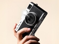 You'd be forgiven for mistaking the Camp Snap CS-Pro pictured here for a Fuji X100VI or a replica of it (Image source: Camp Snap)