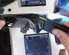 The Razr joins the Z Flip in being disassembled. (Source: YouTube)