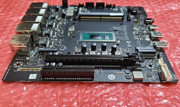 The Pro board: 2x PCIe