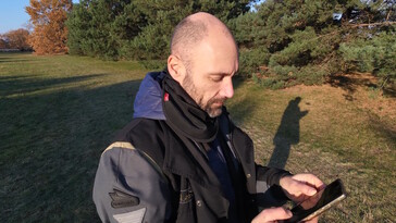 In normal lighting, image quality is often solid - but washed-out skin details