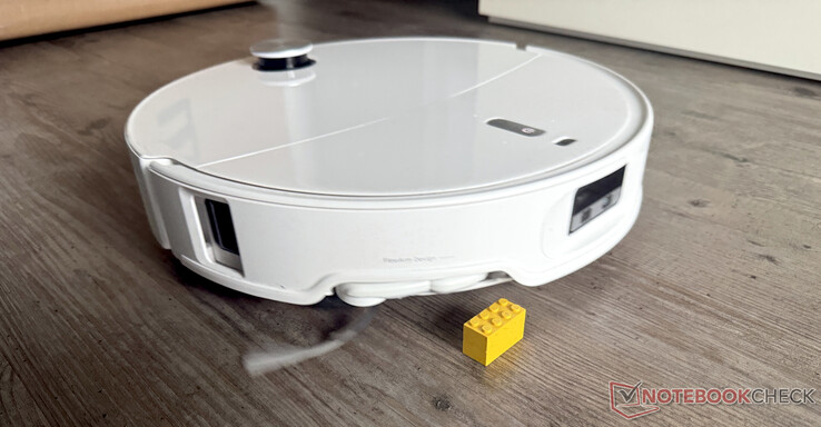 Roborock Qrevo Curv 2 Pro shortly before the terminal block crash