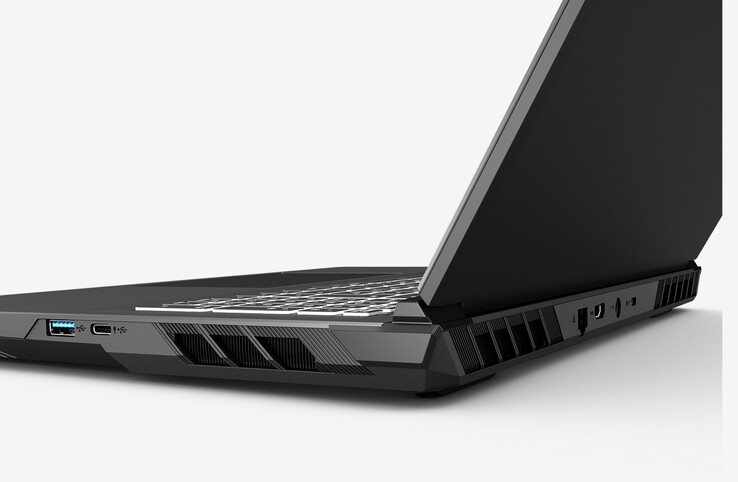 The Tuxedo Gemini 17 gaming laptop is unsurprisingly heavy and bulky.
