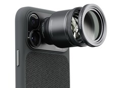 The LensUltra Explorer series includes a circular polarising filter for eliminating reflections or enhancing colours (Image source: ShiftCam)