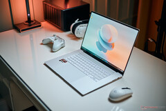 Phoronix tested Ubuntu and Windows 11 on the Asus Zenbook S16. (Image source: Notebookcheck / Andreas Osthoff)