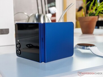 Galaxy Z Flip 7 hinge (image source: Notebookcheck)