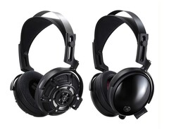 Yamaha has released the open-back YH-4000 (left) and closed-back YH-C3000 (right) headphones. (Image source: Yamaha)