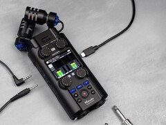 Zoom unveils H5studio Handy Recorder with large microphones capable of capturing high-quality audio recordings on set. (Image source: Zoom)