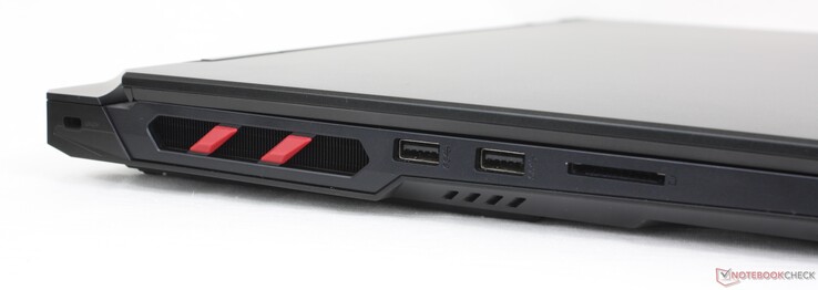 Left: Kensington Lock, USB-A 3.2 Gen. 2, SD card reader