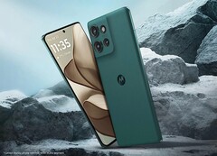 The Edge 50 5G is IP68 and MIL-STD-810 certified. (Image source: Motorola)