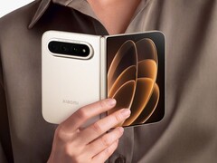 In addition to red, the Xiaomi 18 Fold will also be available in black and warm white.