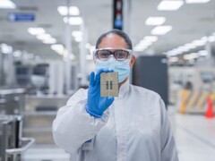 Intel reports success with ASML&#039;s High-NA EUV lithography machines. Pictured: An Intel Xeon chip. (Image source: Intel)