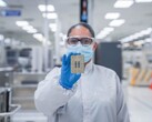 Intel reports success with ASML's High-NA EUV lithography machines. Pictured: An Intel Xeon chip. (Image source: Intel)