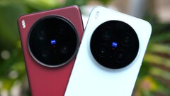 One of the first hands-on videos of the global Vivo X300 Pro compares it to the Vivo X200 Ultra (Image source: @feni_book)