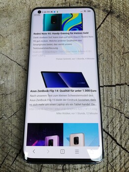 Xiaomi Mi 10 - outdoors