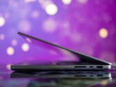 The MacBook Pro 14 and MacBook Pro 16 are still shipping immediately with M1 Pro and M1 Max SoCs. (Image source: Kamil S)