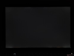 Minimal backlight bleed