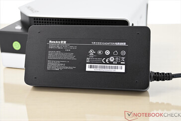 Power supply unit (19.5 V; 11.8 A)