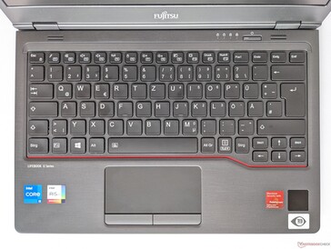 Fujitsu LifeBook U7311 - Input devices