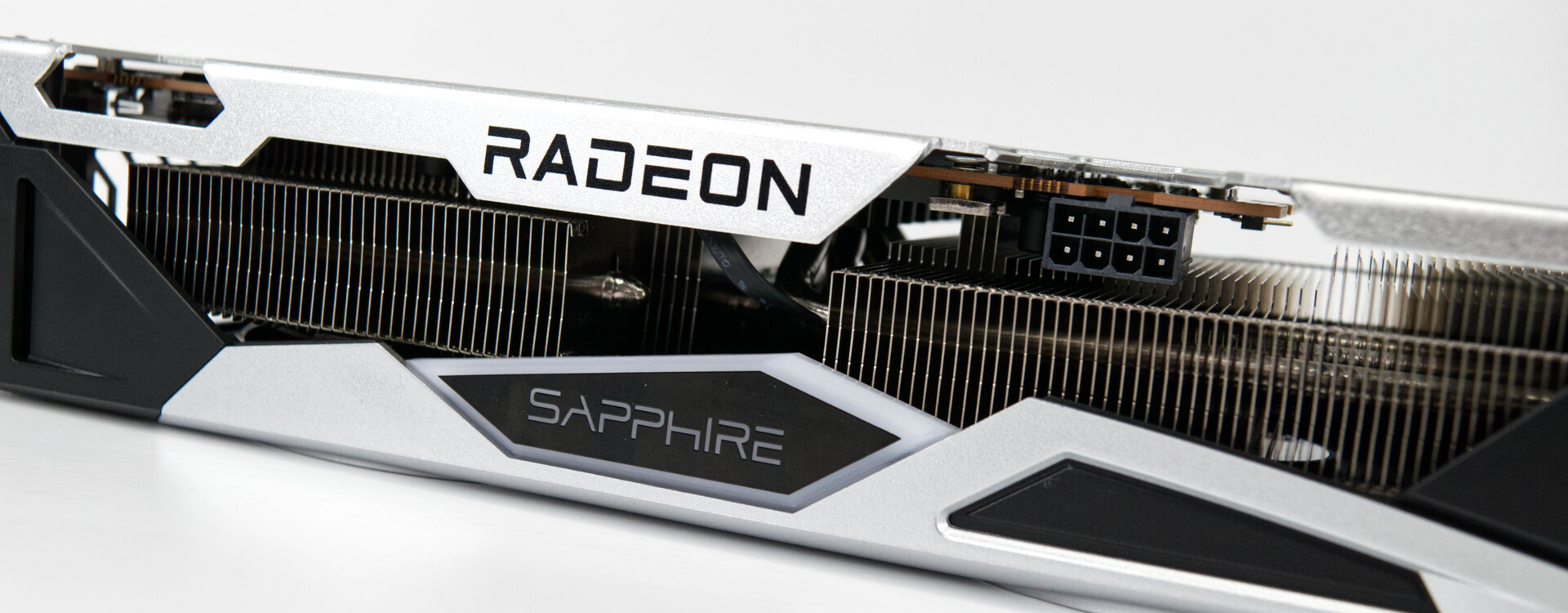 Sapphire Nitro+ Radeon RX 6650 XT Desktop-GPU Review: a powerful
