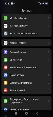 Xiaomi 17 HyperOS 3 smartphone review