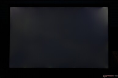 Moderate uneven backlight bleeding