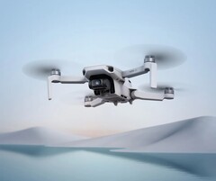 The DJI Mini 4K is currently available at an all-time low price on Amazon. (Image source: DJI)