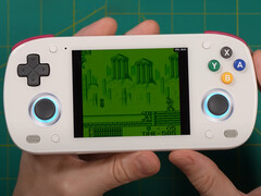 Retroid has now confirmed that it cannot fix display issues on the Pocket Mini. (Image source: Retro Game Corps - edited)