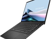 The Asus Zenbook 14 OLED features a Full HD webcam with IR function (Image source: Asus)