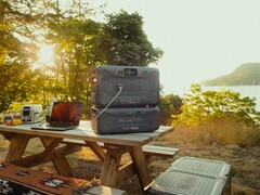 The Bluetti Apex 300 is scalable up to 58,000 Wh capacity with B300K batteries (Image source: Bluetti)