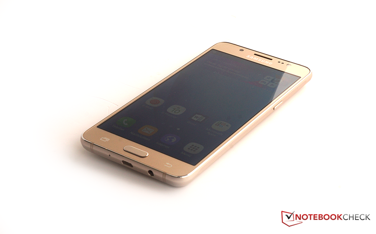 Review: Samsung Galaxy J5 2015