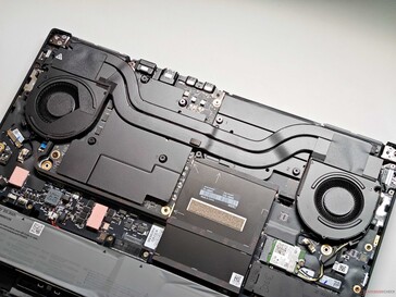 ...but weak and loud cooling unit.