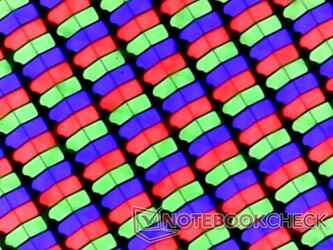 Subpixel matrix without matte layer