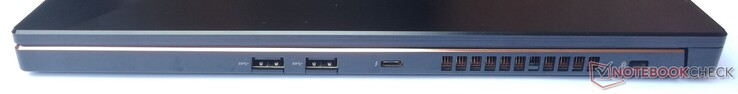 Right side: 2x USB 3.2 Gen1 Type-A, 1x Thunderbolt 3 (incl. DisplayPort 1.4, Power Delivery 3.0), Kensington lock