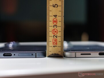 Galaxy S25 Edge thickness (image source: Notebookcheck)