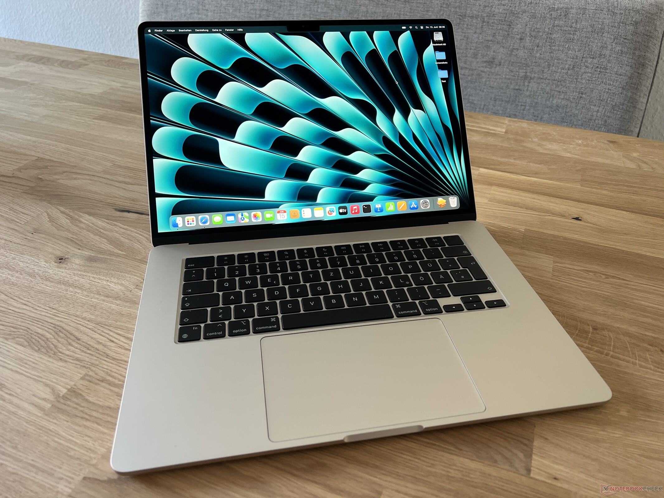 Apple's MacBook Air 15 M2 is expensive, but practically unrivaled -   News