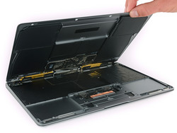 The MacBook 12 is fanless, making it completely silent. (Photo credit: iFixit)